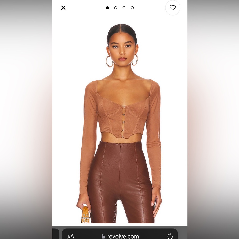 GRECIAN TOP IN SADDLE by AFRM